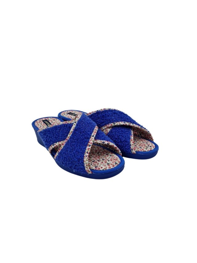 zapatillas con cuña pinturines varios...