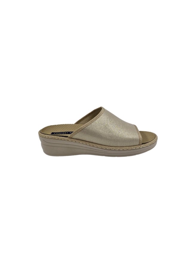 zapatillas con cuña pinturines beige...