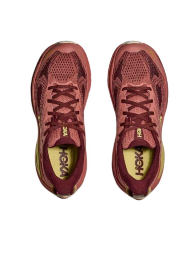 deportivos running hoka challenger 8...