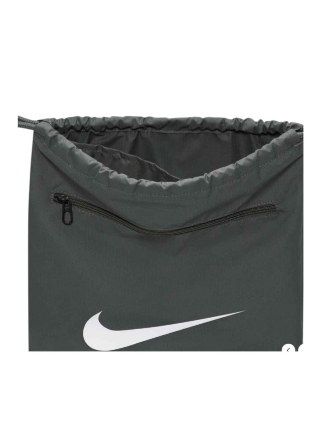 mochilas nike brasilia gris-negro...