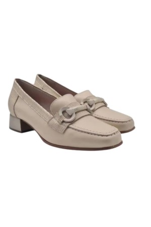 mocasines pitillos crema 11150