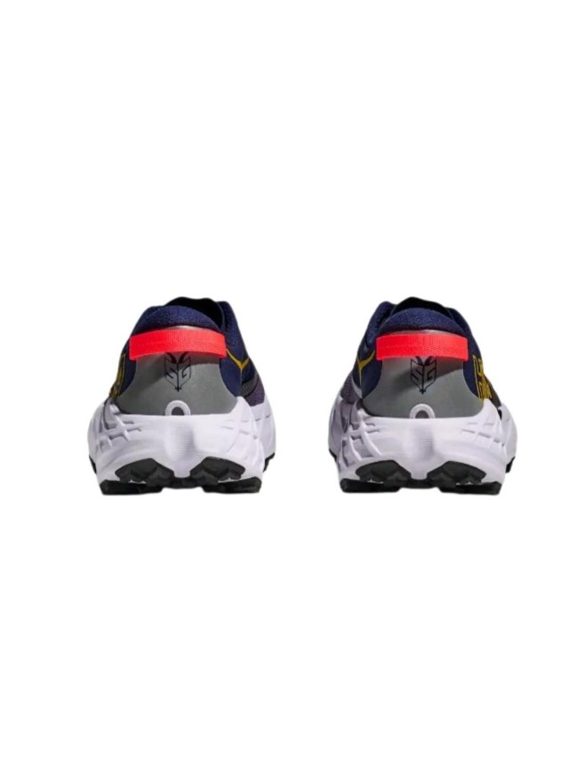 deportivos running hoka speedgoat 7...