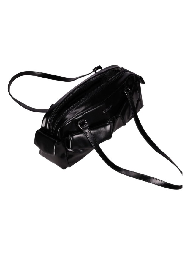 Bolso de Hombro Chika10 Negro Charol...