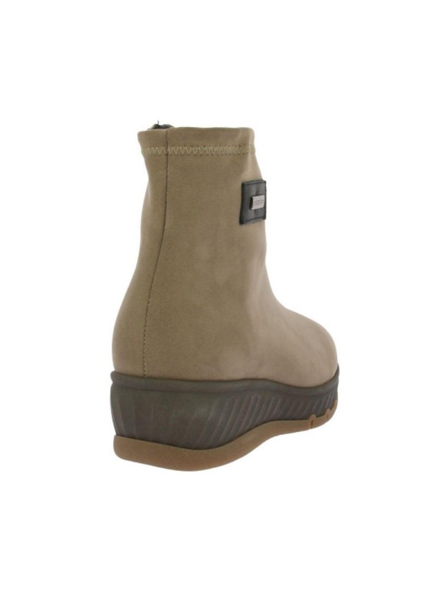 BOTIN CUÑA CUTILLAS TAUPE